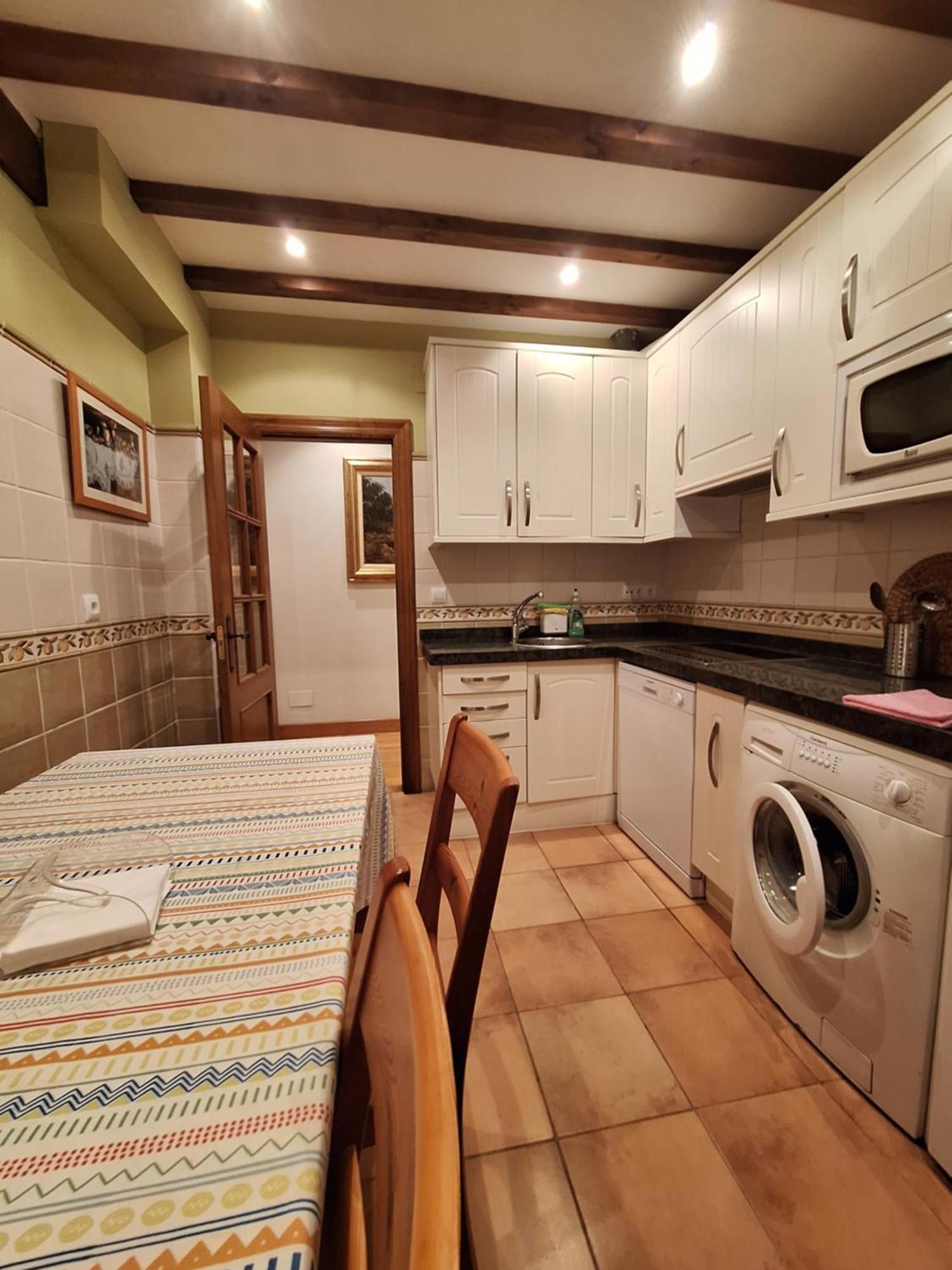 Apartment Palacion De Santillana