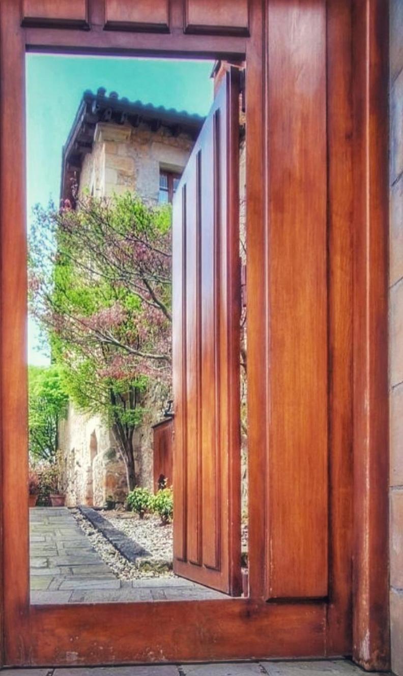 Apartment Palacion De Santillana